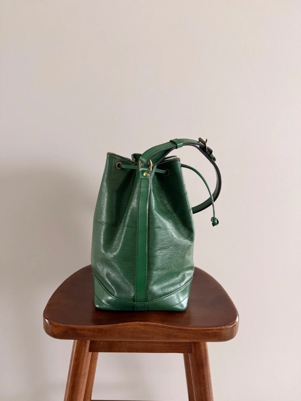 80s Louis Vuitton Epi Leather Noé Bucket Bag